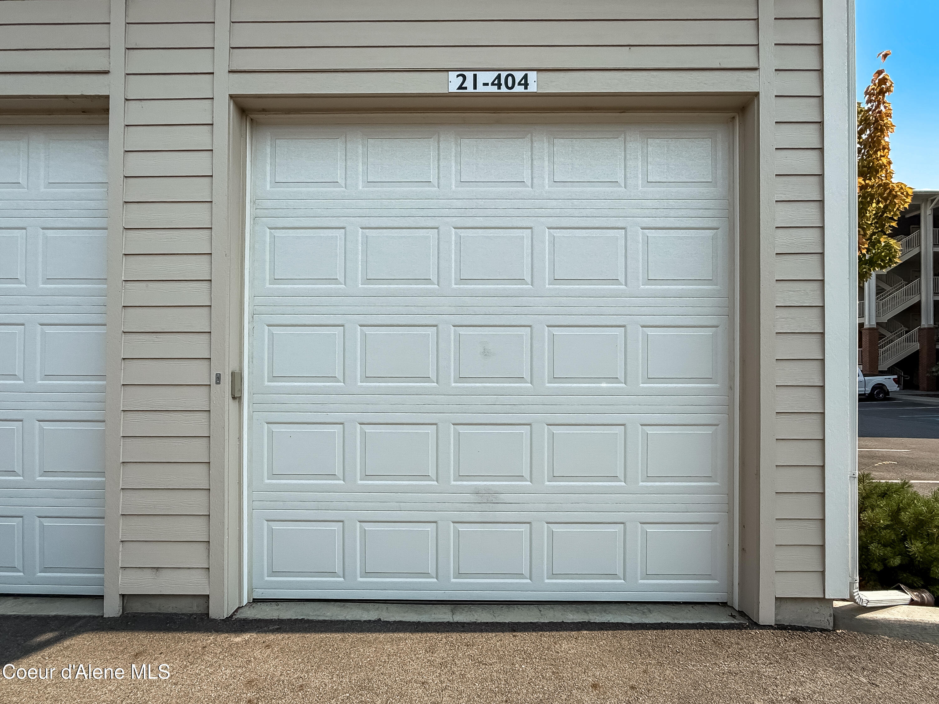 415 West Waterside Drive, Unit 404 Post Falls, ID 83854 - Photo 21 of 25 Garage