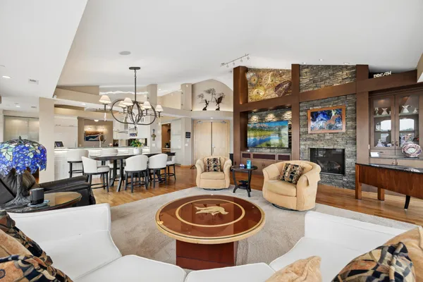 $2,500,000 | 501 Main Street North, Unit 500, Stillwater, MN 55082