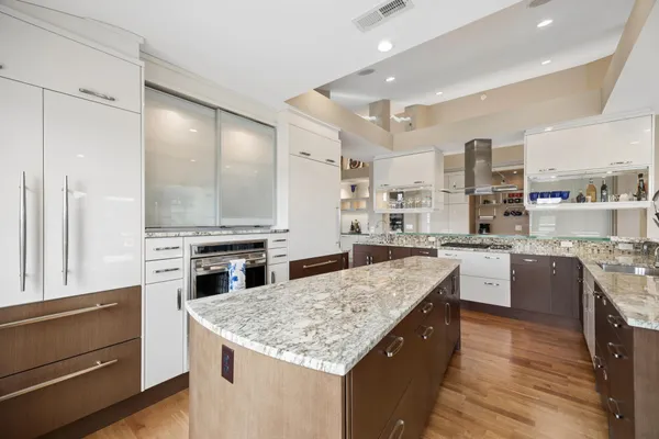 $2,500,000 | 501 Main Street North, Unit 500, Stillwater, MN 55082