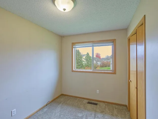 $289,900 | 151 8th Street South, Winsted, MN 55395