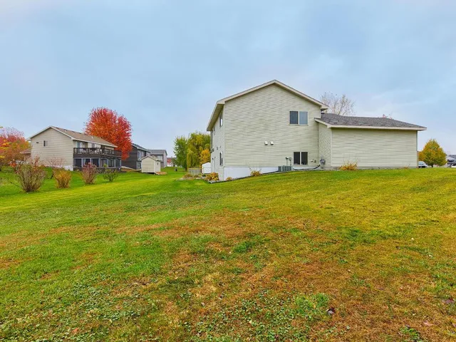 $289,900 | 151 8th Street South, Winsted, MN 55395