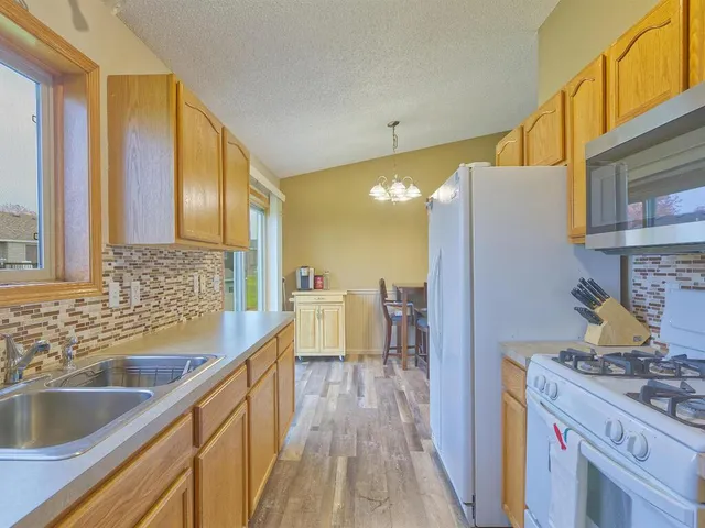 $289,900 | 151 8th Street South, Winsted, MN 55395