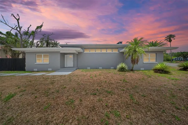 $480,000 | 837 East Edgewood Drive, Lakeland, FL 33803