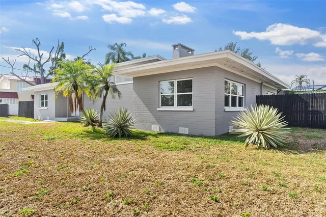 $480,000 | 837 East Edgewood Drive, Lakeland, FL 33803