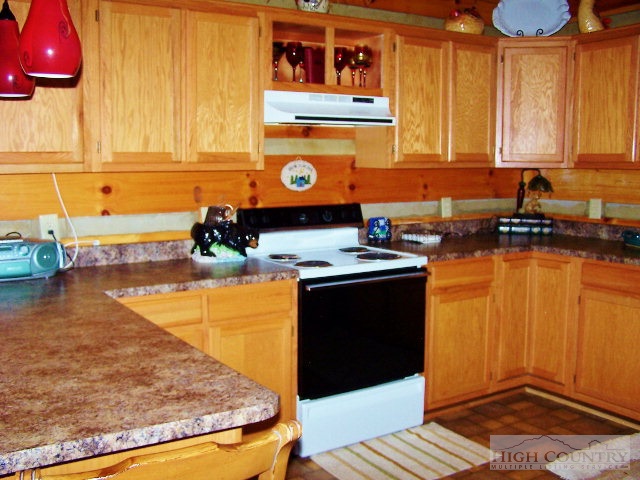 633 Calloway Road Boone, NC 28607 - Photo 15 of 43 Gallery Image 15