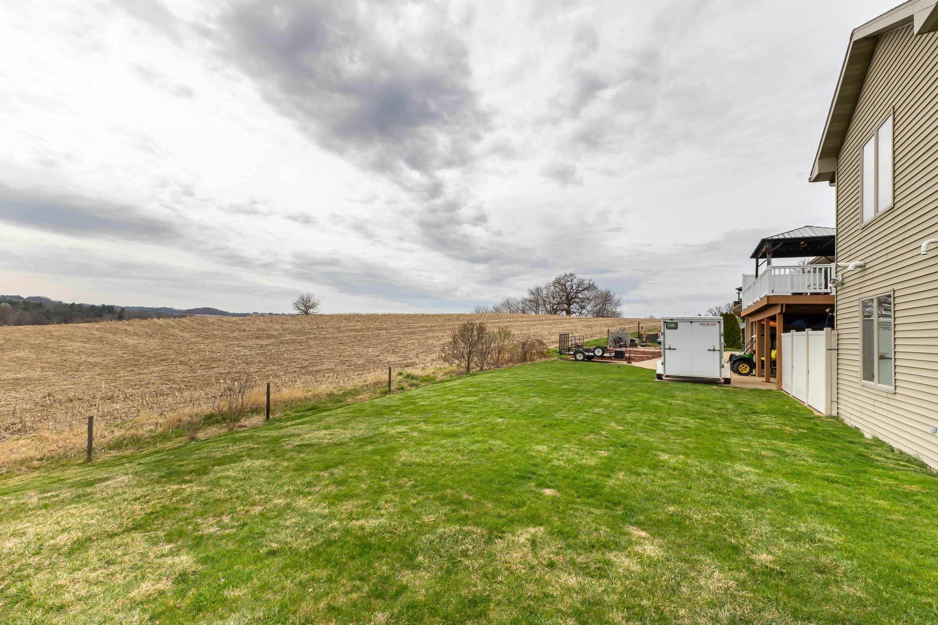 2101 Cheyenne Way Dubuque, IA 52002 - Photo 42 of 43 Gallery Image 42