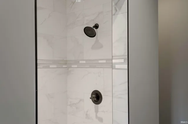 $449,900 | 1397 Dixon Place, Huntertown, IN 46748