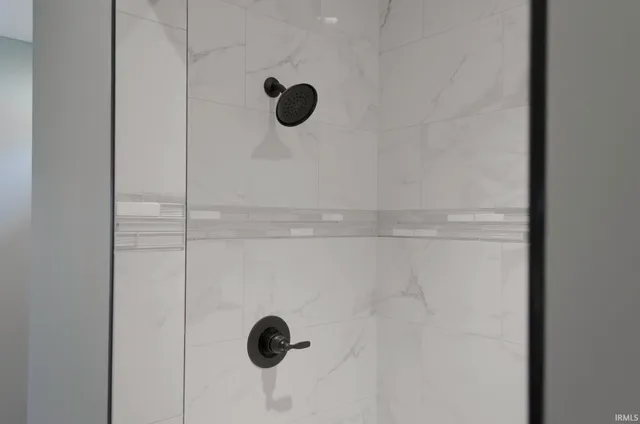 $449,900 | 1397 Dixon Place, Huntertown, IN 46748