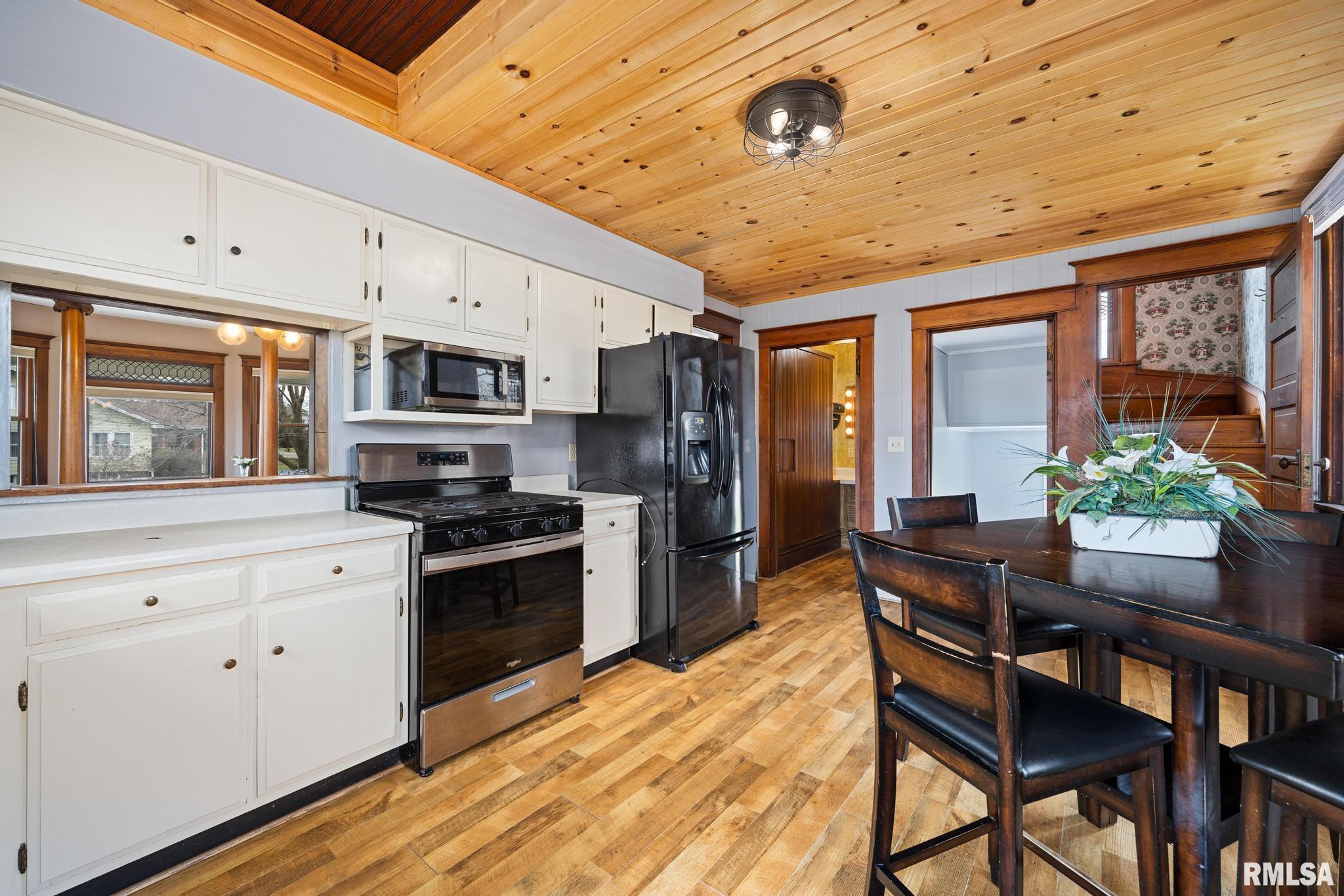 824 3rd Street Lacon, IL 61540 - Photo 18 of 36