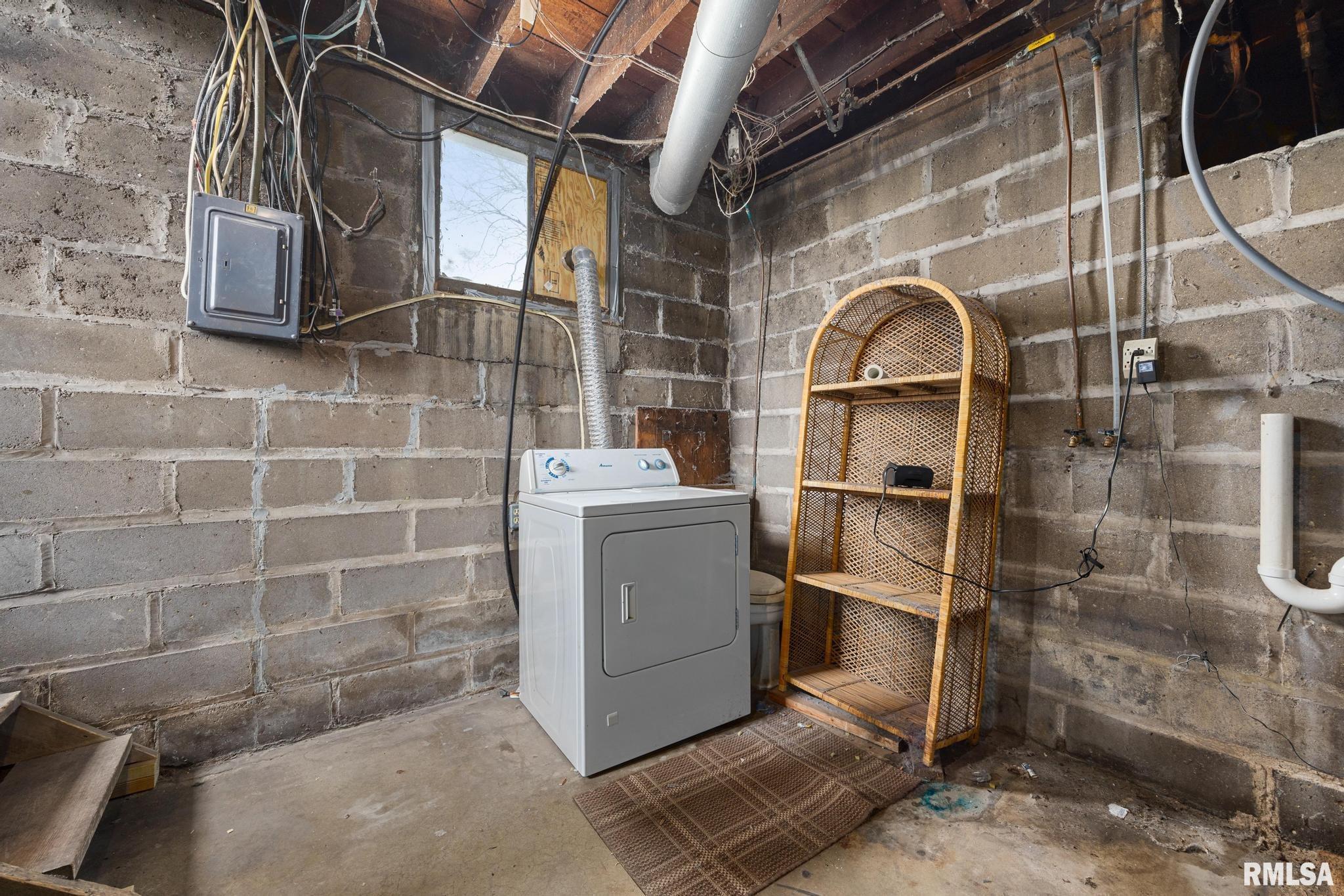 824 3rd Street Lacon, IL 61540 - Photo 27 of 36