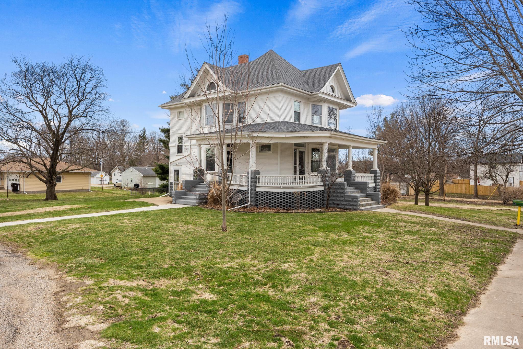 824 3rd Street Lacon, IL 61540 - Photo 3 of 36