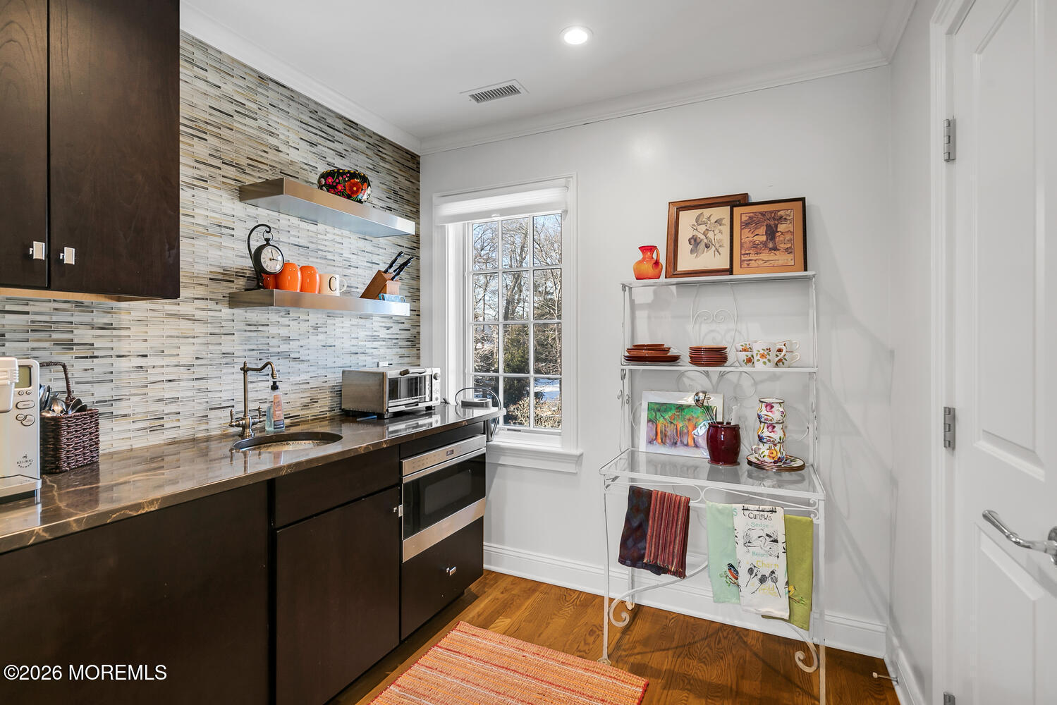14 Ridge Road Rumson, NJ 07760 - Photo 19 of 35 Guest kitchenette