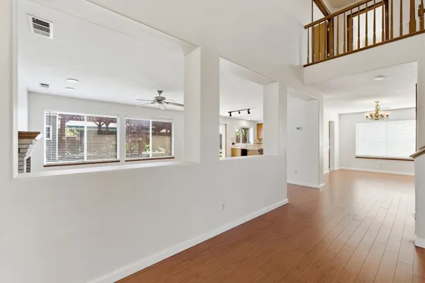 $524,000 | 865 McKelvy Avenue, Clovis, CA 93611