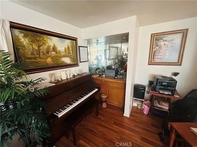 $1,400 | 1673 251st Street, Harbor City, CA 90710