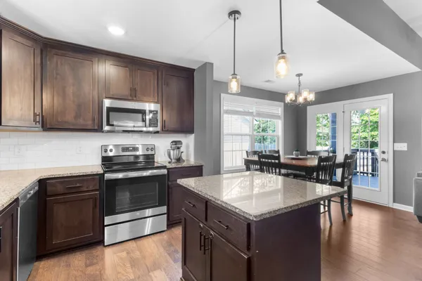$305,000 | 1449 Fredrick Drive, Clarksville, TN 37042