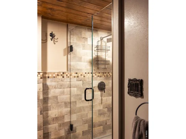 $1,495,000 | 14142 North St Vrain Drive, Lyons, CO 80540