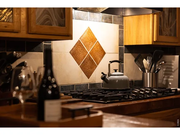 $1,495,000 | 14142 North St Vrain Drive, Lyons, CO 80540