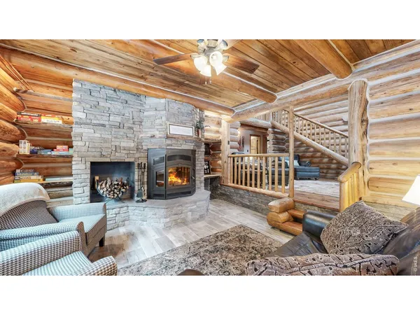 $1,495,000 | 14142 North St Vrain Drive, Lyons, CO 80540