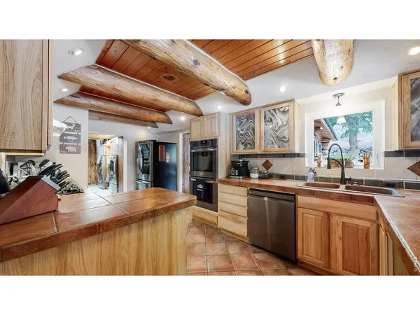$1,495,000 | 14142 North St Vrain Drive, Lyons, CO 80540