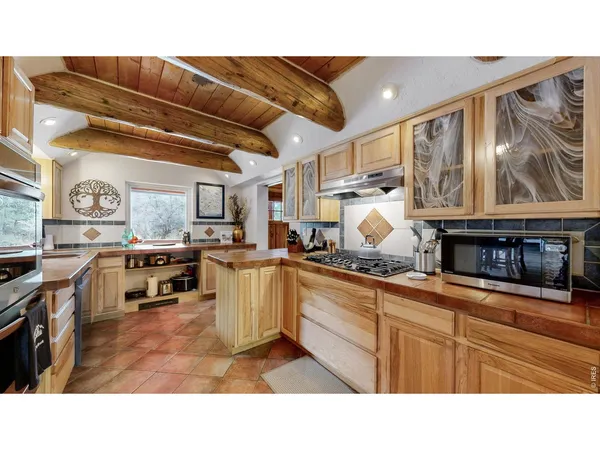 $1,495,000 | 14142 North St Vrain Drive, Lyons, CO 80540