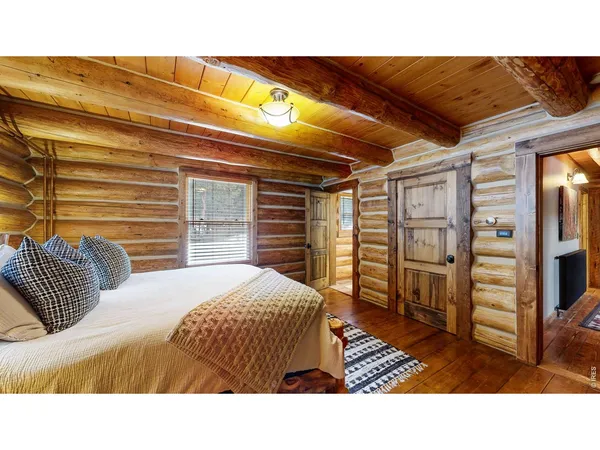 $1,495,000 | 14142 North St Vrain Drive, Lyons, CO 80540