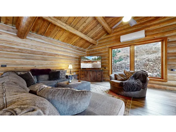 $1,495,000 | 14142 North St Vrain Drive, Lyons, CO 80540