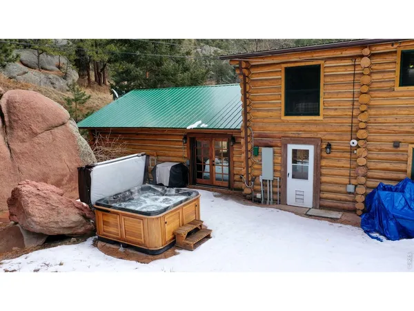 $1,495,000 | 14142 North St Vrain Drive, Lyons, CO 80540