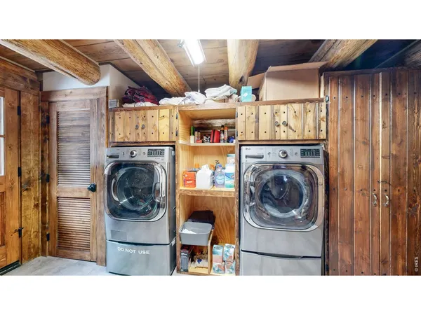 $1,495,000 | 14142 North St Vrain Drive, Lyons, CO 80540