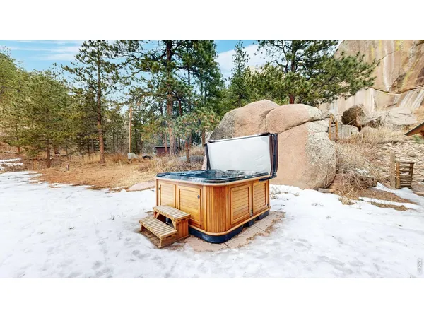 $1,495,000 | 14142 North St Vrain Drive, Lyons, CO 80540