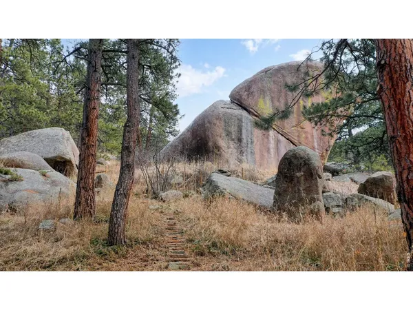 $1,495,000 | 14142 North St Vrain Drive, Lyons, CO 80540