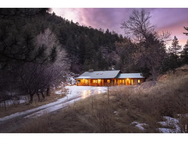 $1,495,000 | 14142 North St Vrain Drive, Lyons, CO 80540