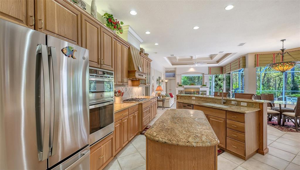 8215 Waterview Boulevard Lakewood Ranch, FL 34202 - Photo 12 of 82
