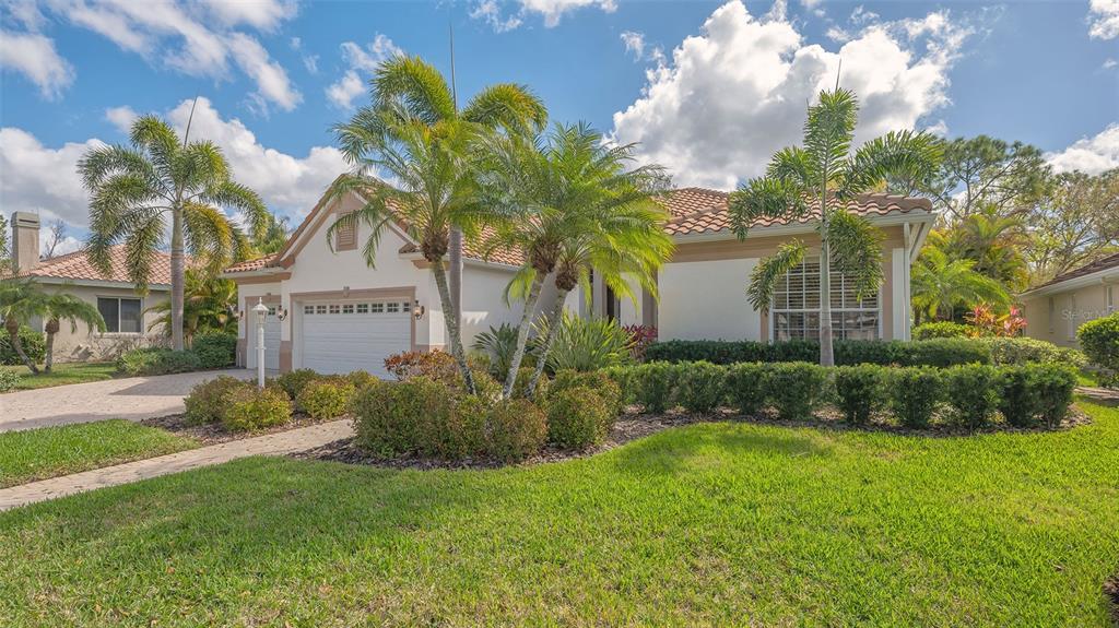 8215 Waterview Boulevard Lakewood Ranch, FL 34202 - Photo 2 of 82