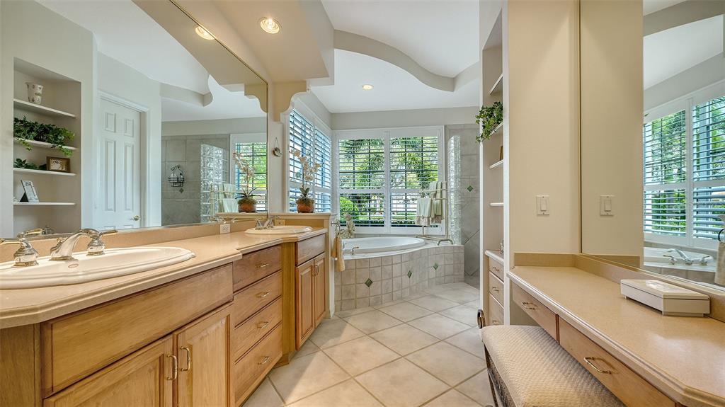 8215 Waterview Boulevard Lakewood Ranch, FL 34202 - Photo 27 of 82