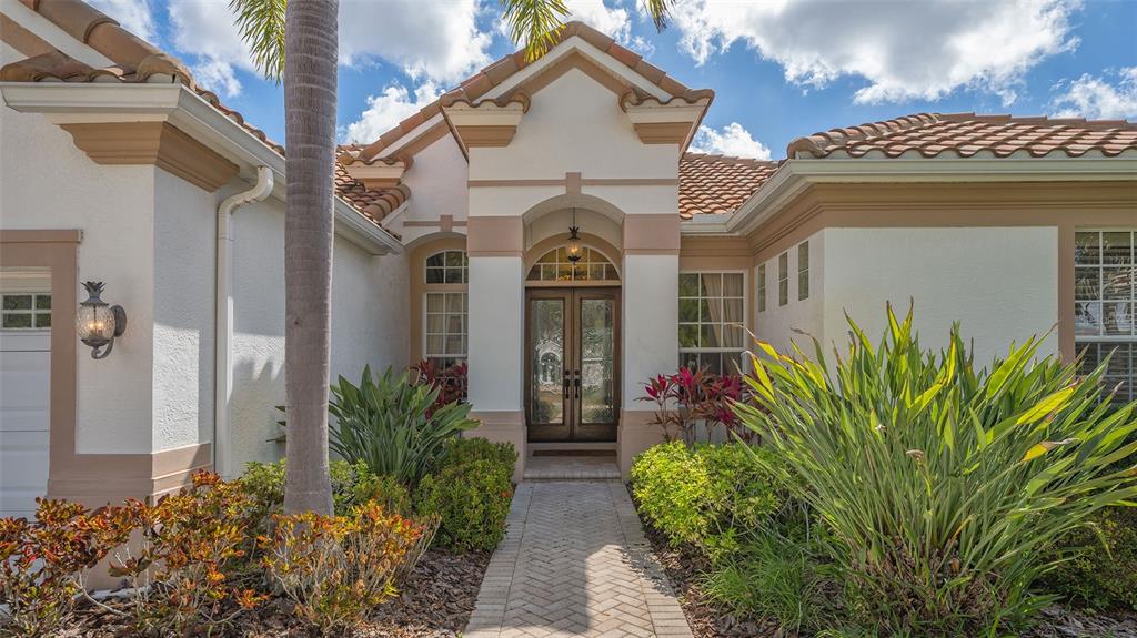 8215 Waterview Boulevard Lakewood Ranch, FL 34202 - Photo 3 of 82