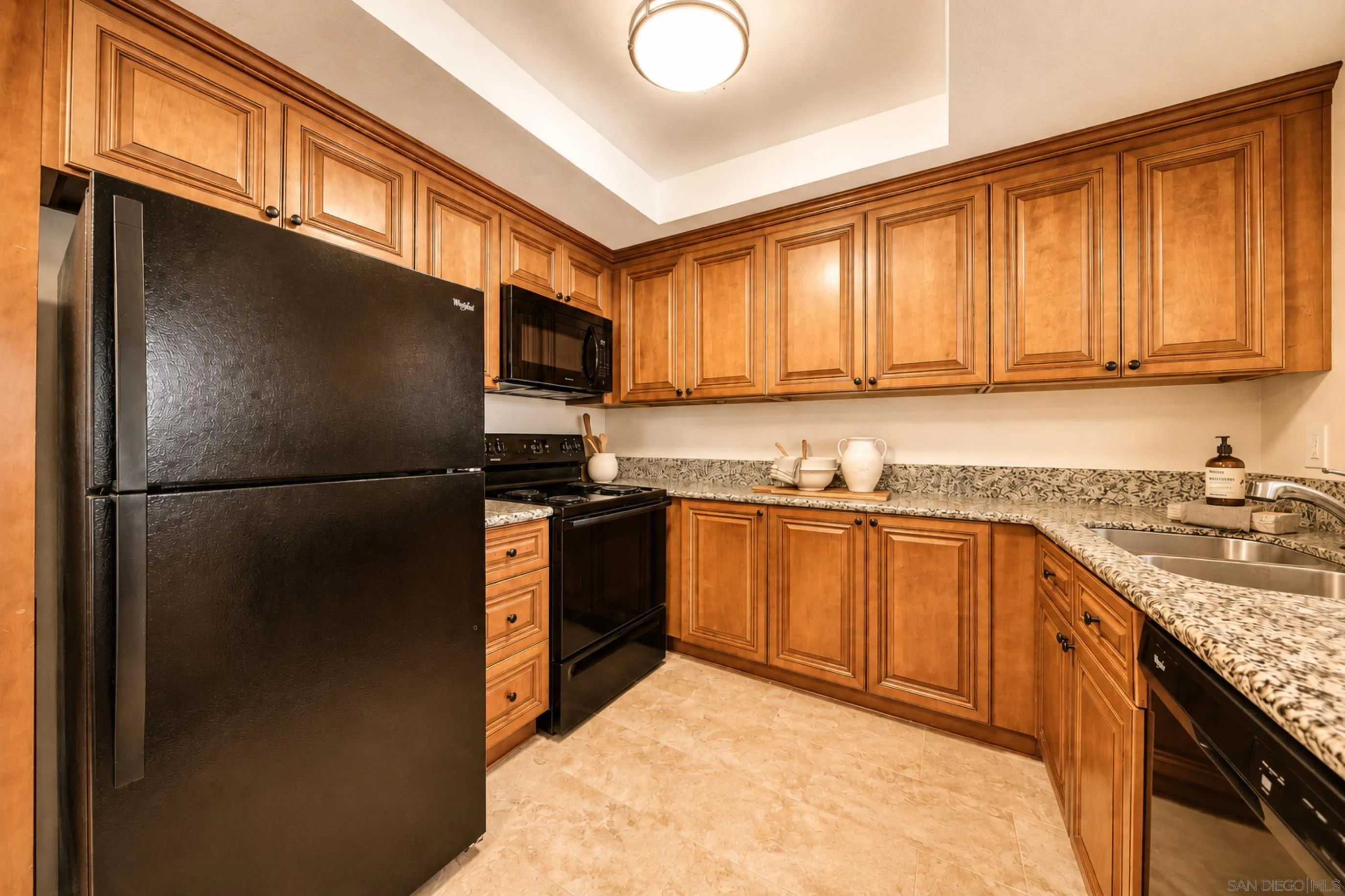 6012 Rancho Mission Road, Unit 302 San Diego, CA 92108 - Photo 5 of 24