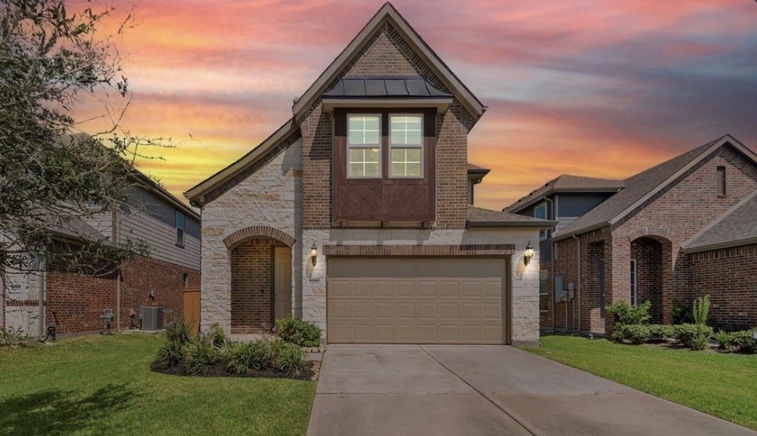 2017 Acklen Run Drive Rosharon, TX 77583 - Photo 1 of 8 Welcome home to 2017 Acklen Run Drive