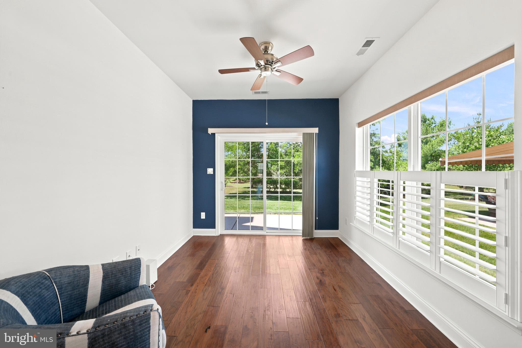 118 Field Loop Glassboro, NJ 08028 - Photo 18 of 34 Sun Room