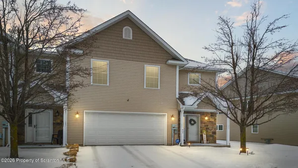 $379,000 | 233 Shadow Wood Circle, Archbald, PA 18403