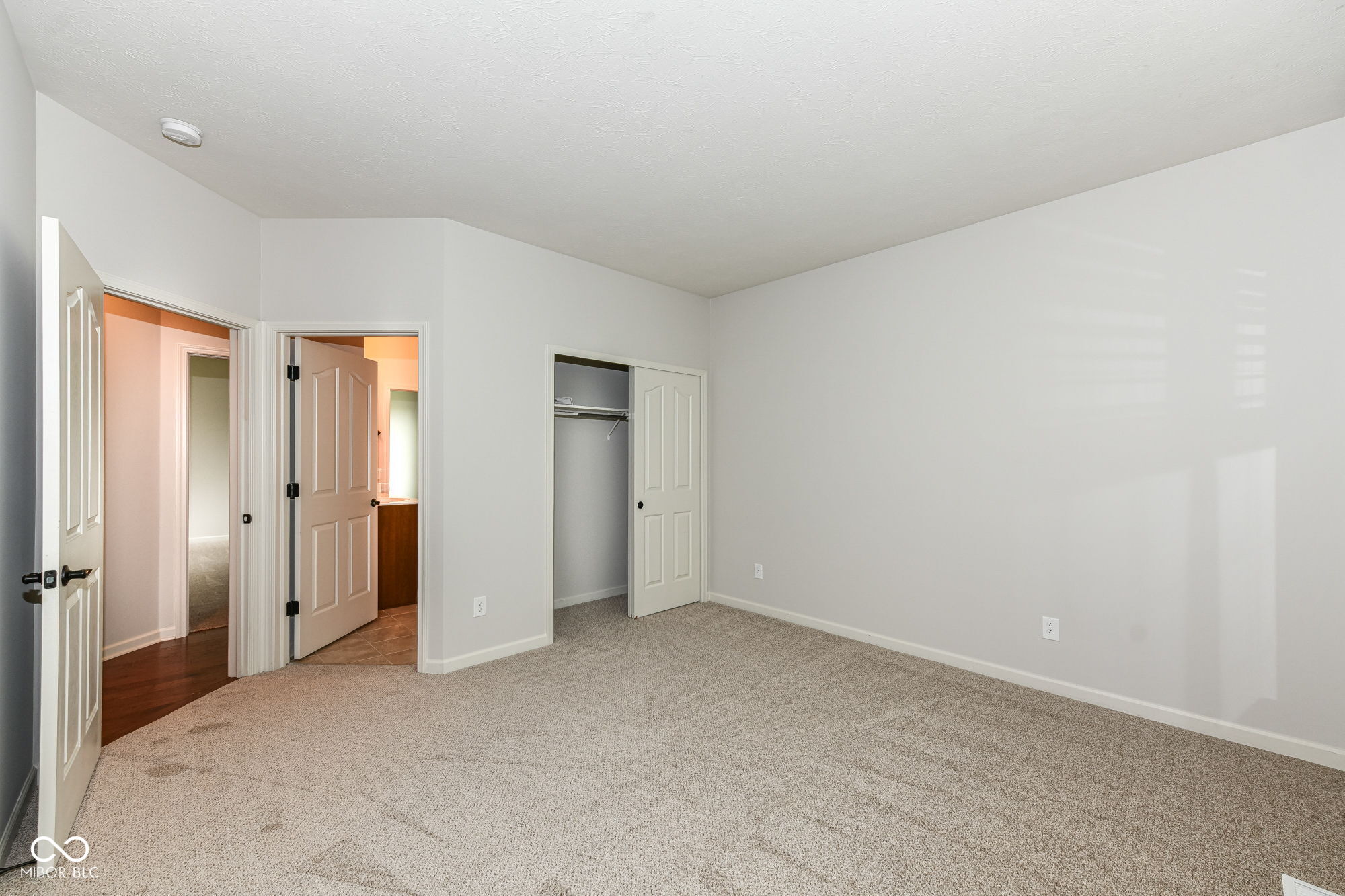 14375 Pendragon Way Fishers, IN 46037 - Photo 25 of 39