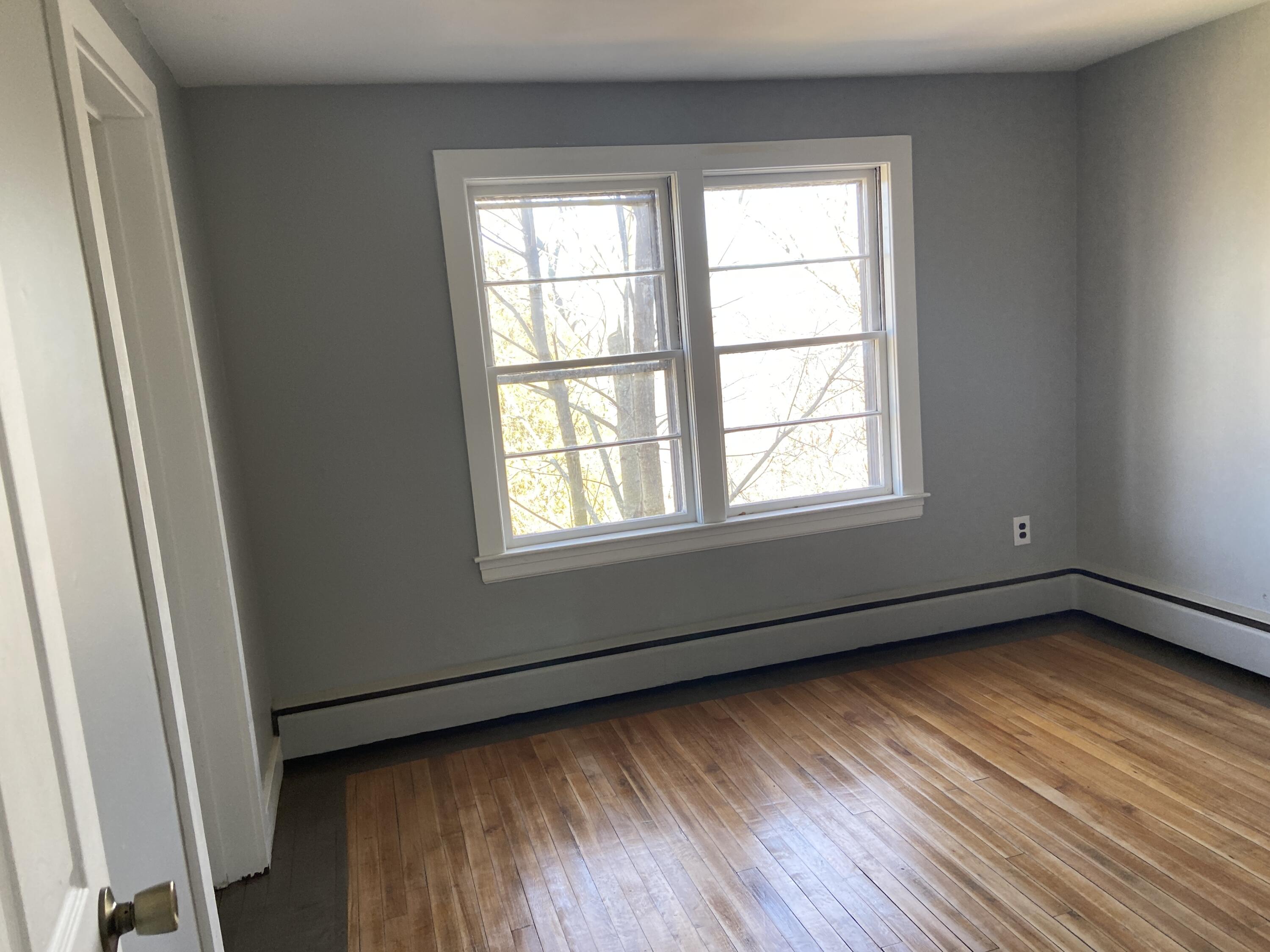 21 Laurel Street Augusta, ME 04330 - Photo 5 of 10 2-4