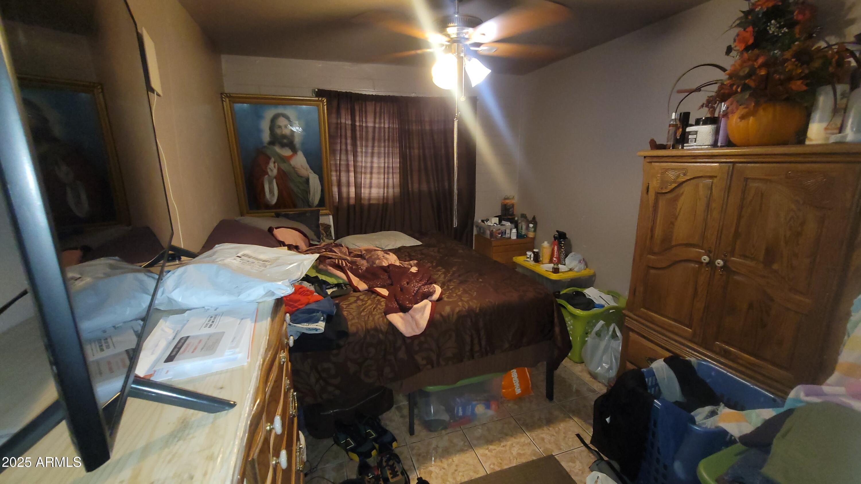 4315 West Osborn Road Phoenix, AZ 85031 - Photo 15 of 29 a view of a balcony dining area
