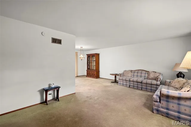 $365,000 | 5837 Oak Forest Lane, St. Louis, MO 63128