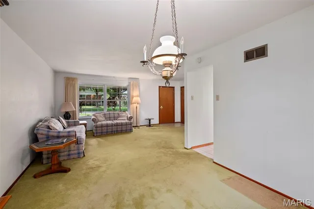 $365,000 | 5837 Oak Forest Lane, St. Louis, MO 63128