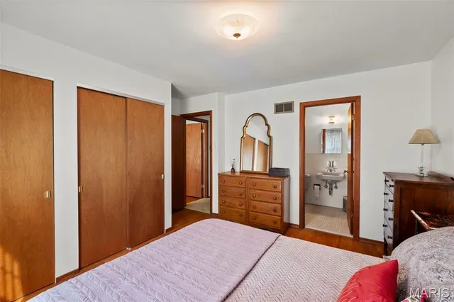 $365,000 | 5837 Oak Forest Lane, St. Louis, MO 63128