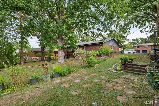 $365,000 | 5837 Oak Forest Lane, St. Louis, MO 63128