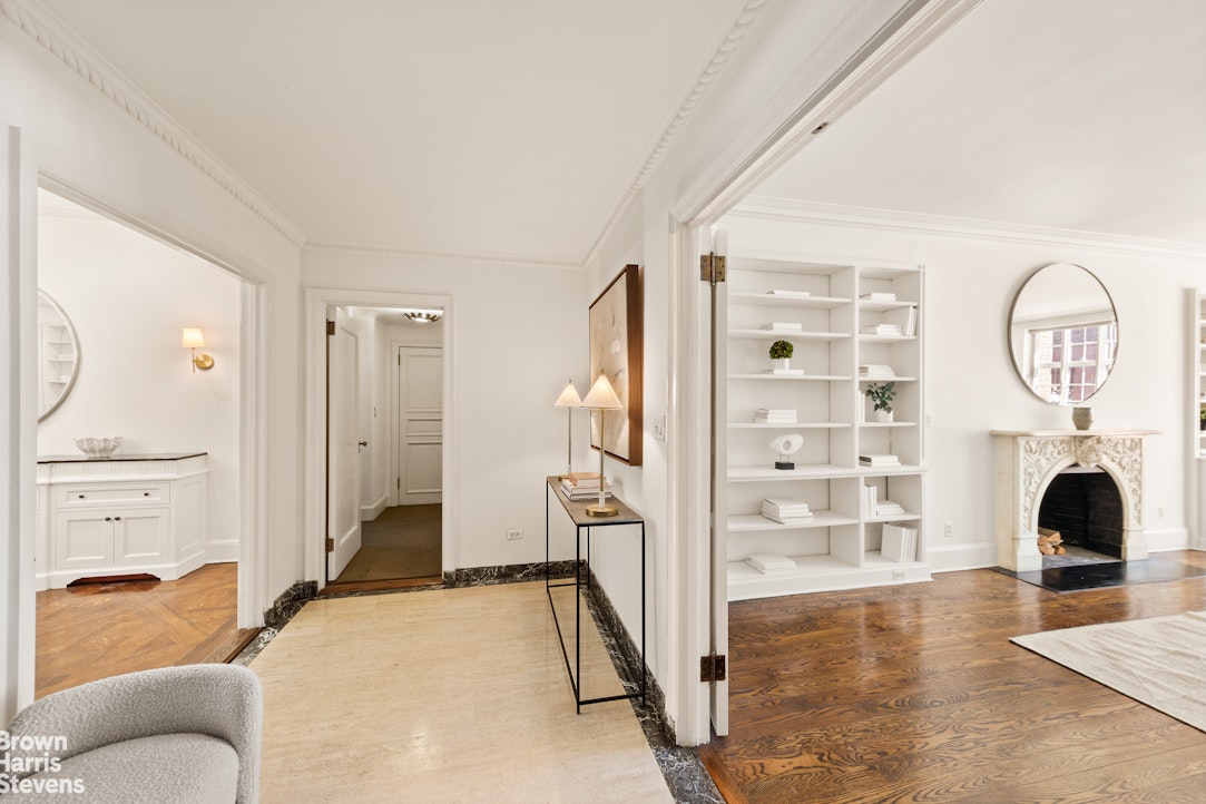 116 East 68th Street, Unit 8B Manhattan, NY 10065 - Photo 4 of 14
