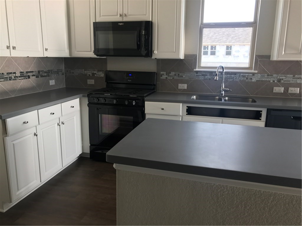 805 Melda Street Leander, TX 78641 - Photo 7 of 9