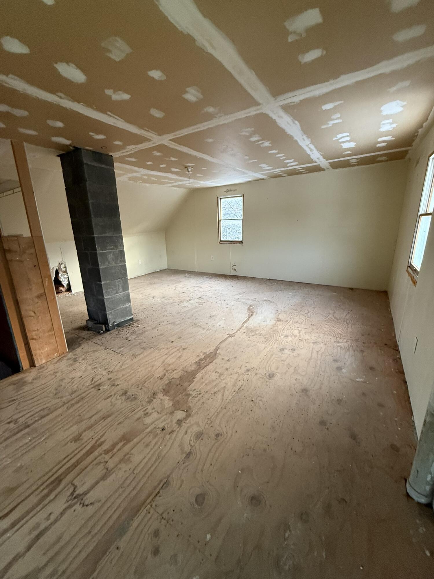 17 Walker Road Mechanic Falls, ME 04256 - Photo 12 of 34 IMG_7347