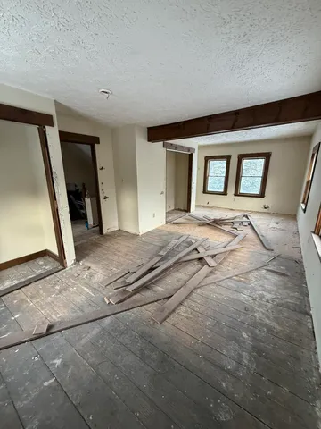 $199,900 | 17 Walker Road, Mechanic Falls, ME 04256